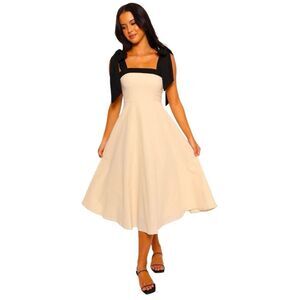 Petal & Pup Bow Strap Midi Dress 🖤 Sz Lg.
Brand new with tags – originally $108!